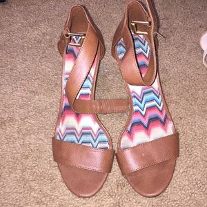 Brown wedges